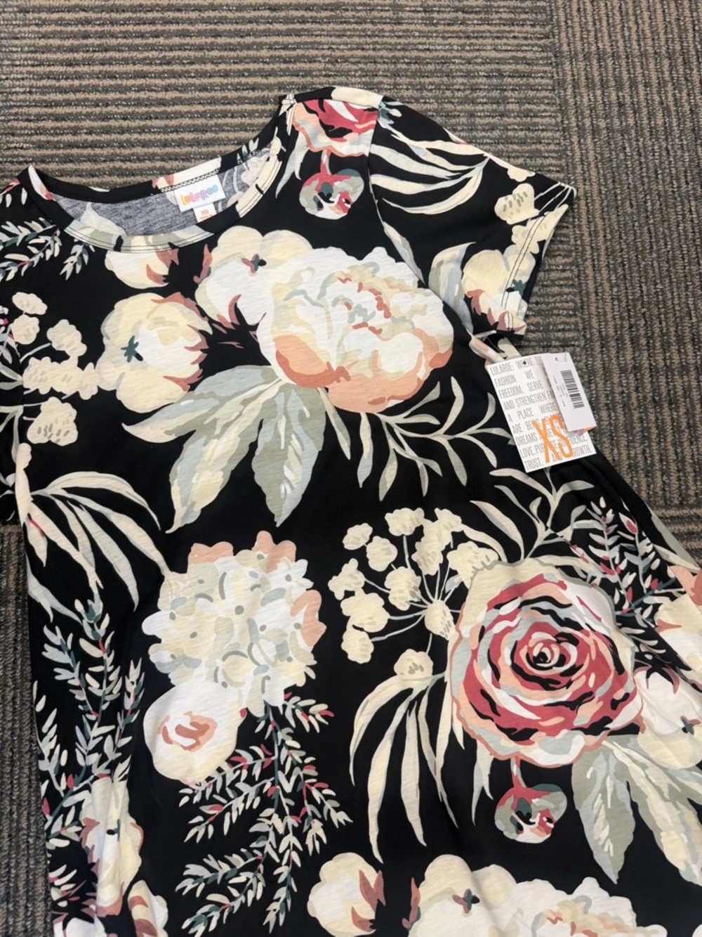 NWT LuLaRoe Carly Black Floral High-Low Dress Sz XS